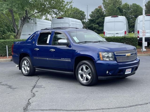  2013 Chevrolet Avalanche LTZ Black Diamond Edition 4WD   