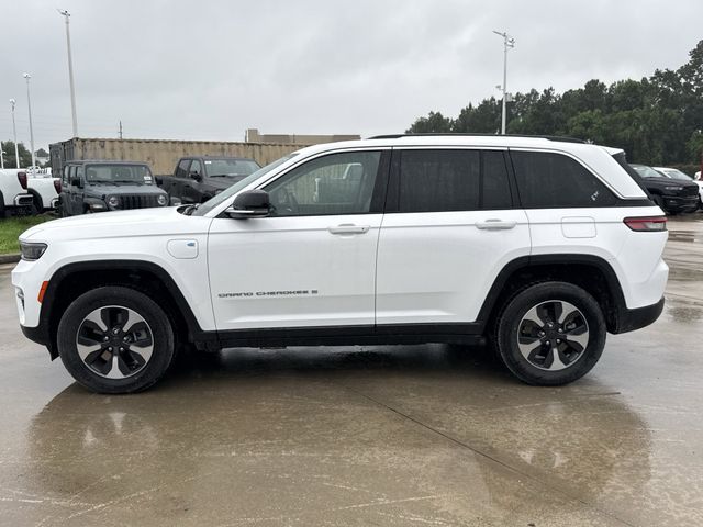 2024 Jeep Grand Cherokee 4xe White/off-white at River Oaks CDJR