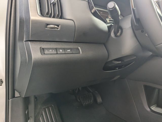 2025 Nissan Pathfinder SL photo 18