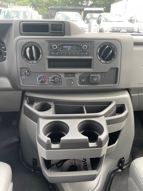 2026 Ford E-Series E-450 SD