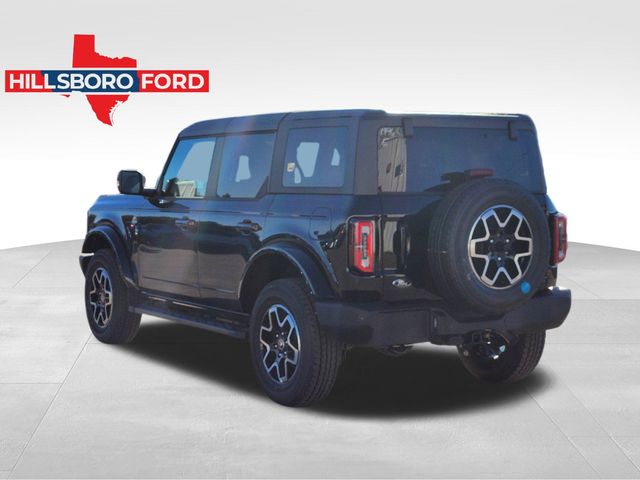 2024 Ford Bronco Outer Banks 3