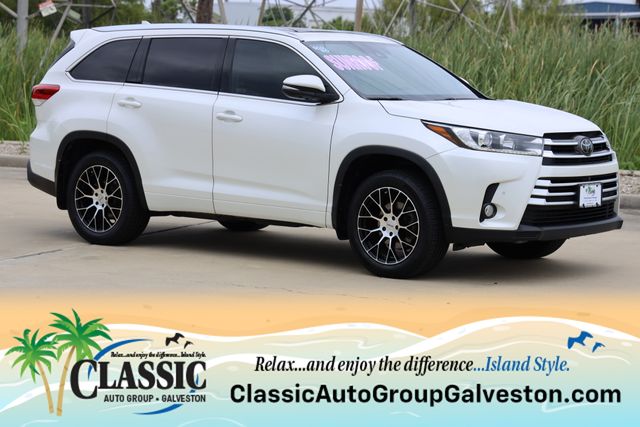 White 2018 Toyota Highlander Limited Platinum SUV / Crossover Front-Wheel Drive 8-Speed Automatic