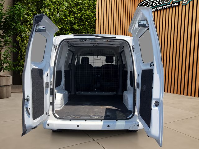 2020 Nissan NV200 Thumbnail