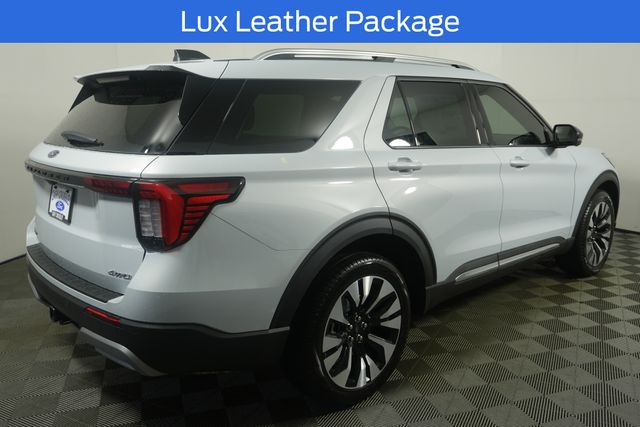 New 2026 White Ford Platinum image 3