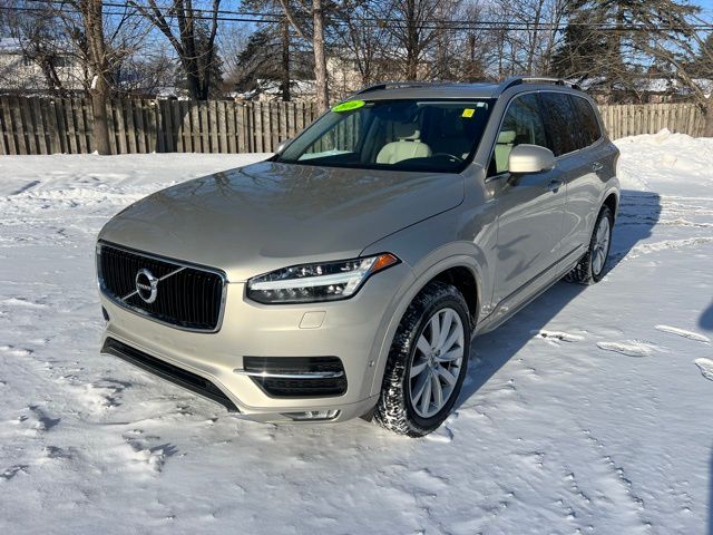 2016 Volvo XC90 T6 Momentum AWD