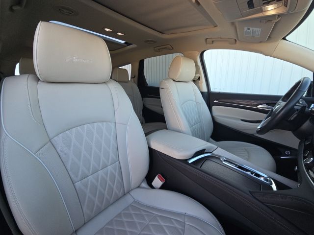 2022 Buick Enclave Avenir:C02511