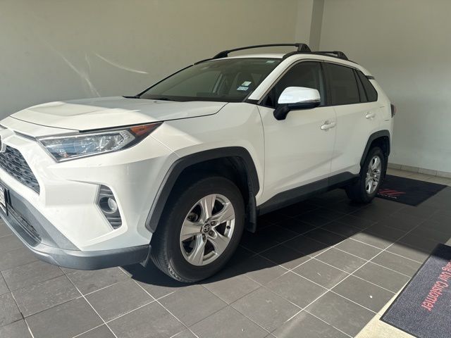 2021 Toyota RAV4 XLE White at Community Toyota
