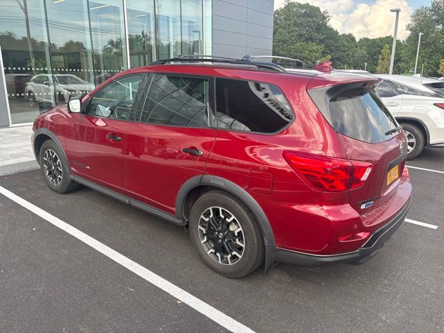 Used 2020 Red Nissan SL image 4