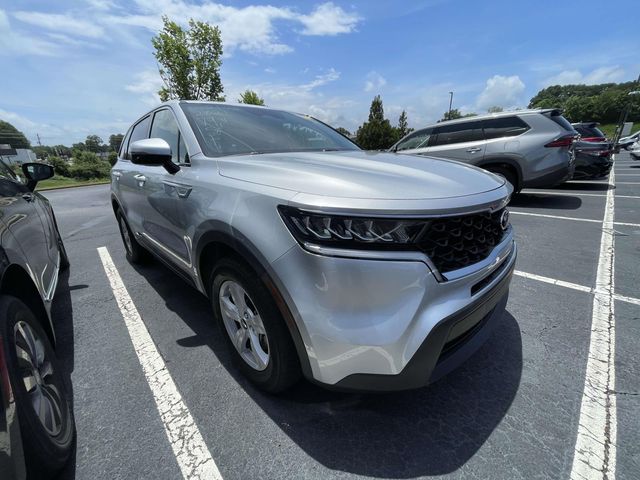 Sparkling Silver 2021 Kia Sorento LX FWD SUV / Crossover Front-Wheel Drive 8-Speed Automatic