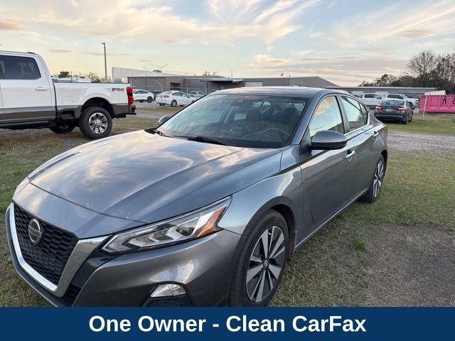2022 Nissan Altima 2.5 SV FWD