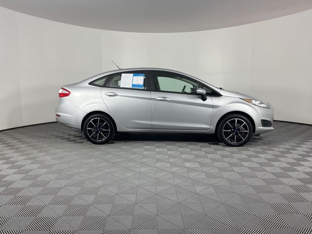 2019 Ford Fiesta SE 11