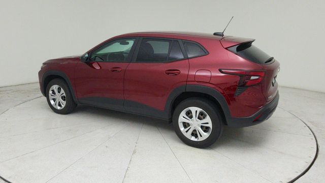 2025 Chevrolet Trax LS - 2