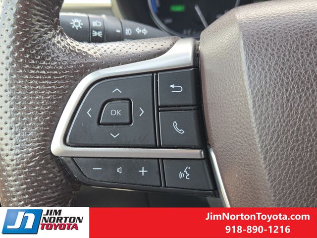 Used 2022 Toyota Sienna Van