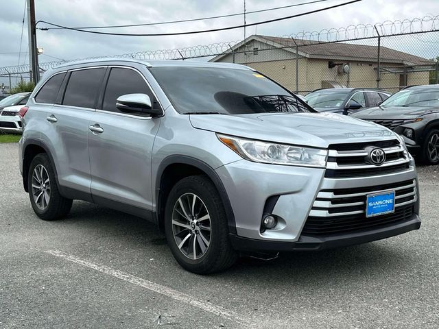 Celestial Silver Metallic 2019 Toyota Highlander SUV / Crossover All-Wheel Drive 8-Speed Automatic