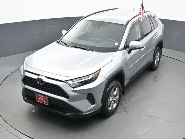 2024 Toyota RAV4 XLE 39