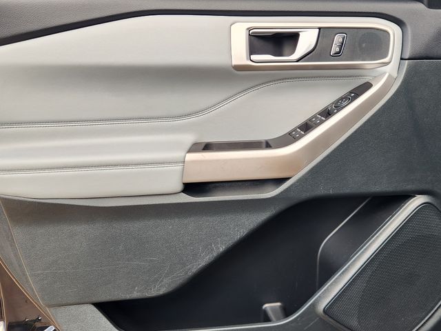 2024 Ford Explorer XLT Black at DeMontrond Auto Country