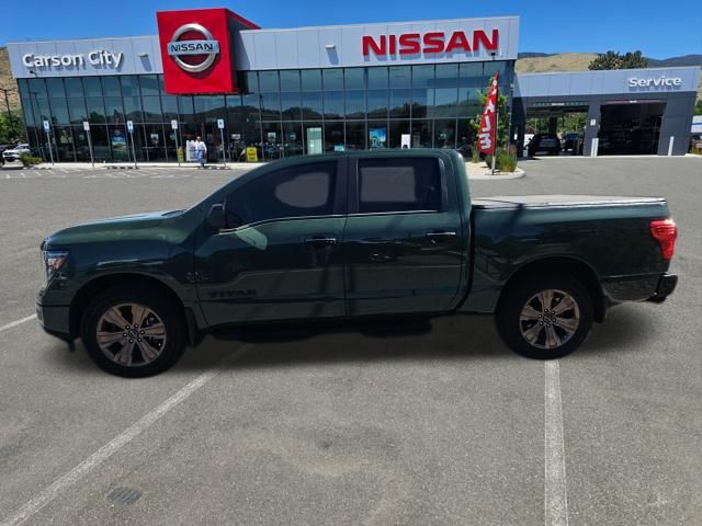  2024 Nissan Titan SV Crew Cab 4WD   