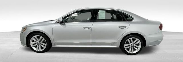 2017 Volkswagen Passat 1.8T SE photo