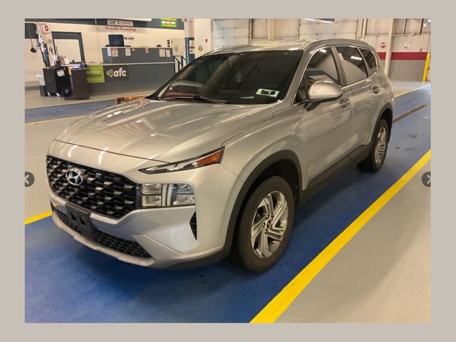 Shimmering Silver Pearl 2023 Hyundai Santa Fe SE AWD SUV / Crossover All-Wheel Drive 8-Speed Automatic