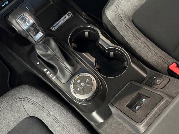 New 2025 Black Ford Base image 23