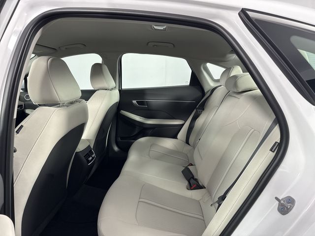 New 2025 Hyundai Sonata Hybrid For Sale in Indianapolis, IN