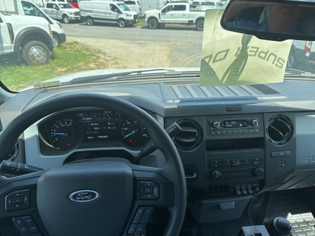2025 Ford F-650 Super Duty 
