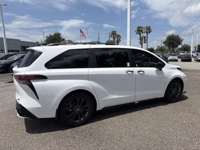 New 2026 Toyota Sienna Van