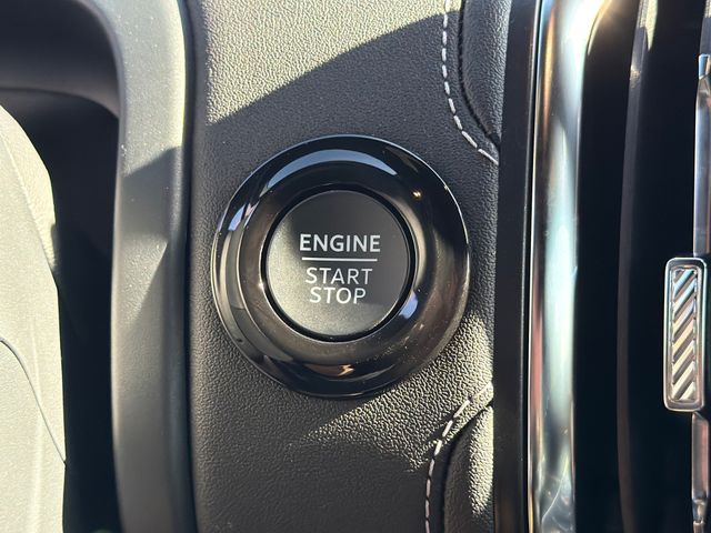 New 2026 White Ford Platinum image 28