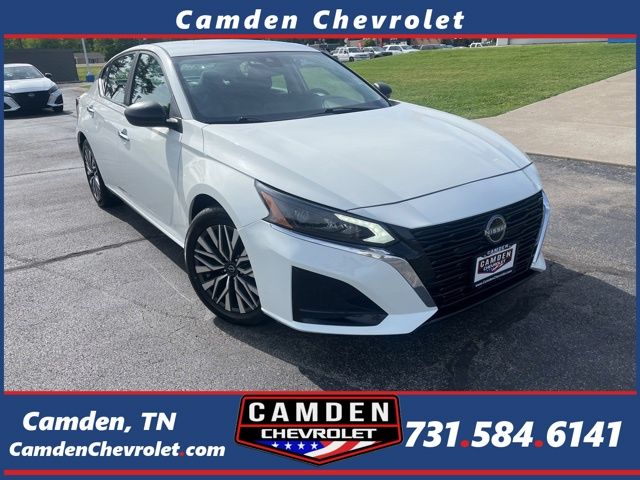 Glacier White 2025 Nissan Altima 2.5 SV FWD Sedan Front-Wheel Drive Continuously Variable Transmission