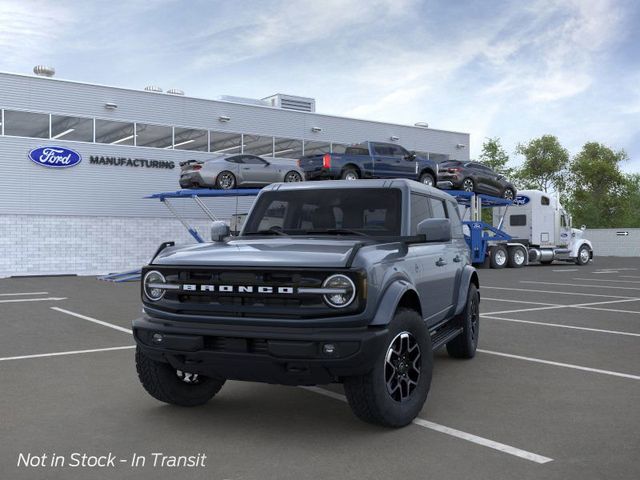 2024 Ford Bronco Outer Banks 3