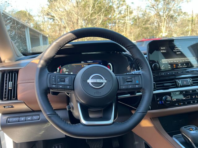 2025 Everest White Pearl Tricoat Nissan Pathfinder Platinum 4X4 SUV