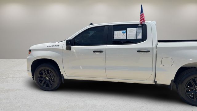 Used 2025 White Chevrolet Custom image 29