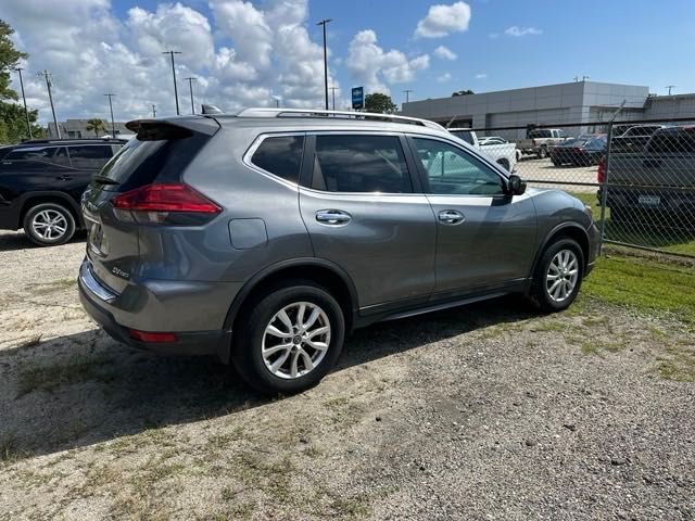 2017 Nissan Rogue SV 5