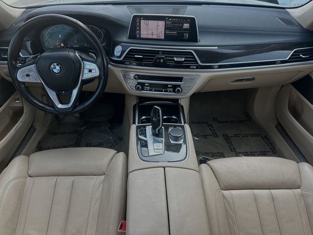 2021 BMW 7 Series 740i 13