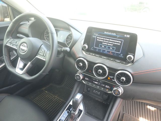 2025 Nissan Sentra SR - Photo 12