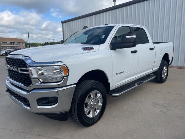 Bright White Clearcoat 2024 RAM 2500 Big Horn Crew Cab 4WD Pickup Truck Four-Wheel Drive 8-Speed Automatic
