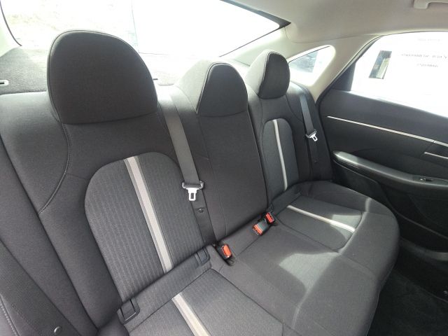 2023 Hyundai Sonata SE:167717A