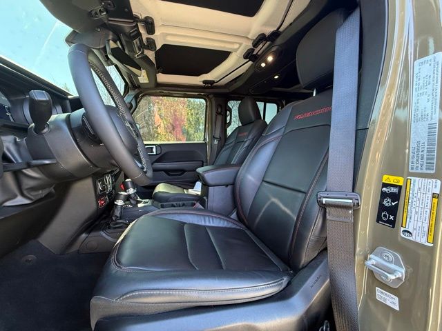 Used 2025 Jeep Wrangler SUV