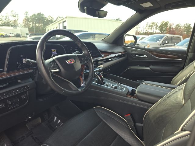 2024 Cadillac Escalade ESV Premium:C02484