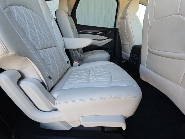 2022 Buick Enclave Avenir:C02511