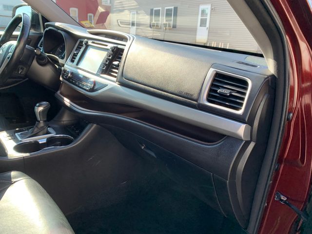 Used 2017 Toyota Highlander SUV