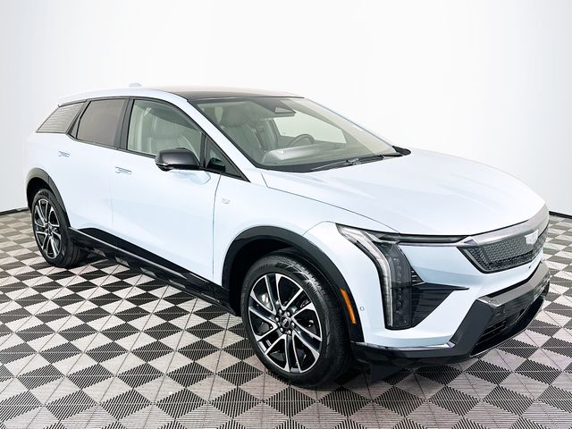 Nimbus Metallic 2025 Cadillac OPTIQ Sport 1 AWD SUV / Crossover All-Wheel Drive 1-Speed Automatic