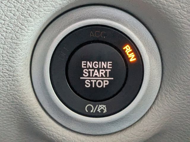 2019 Chrysler Pacifica Touring L Plus photo