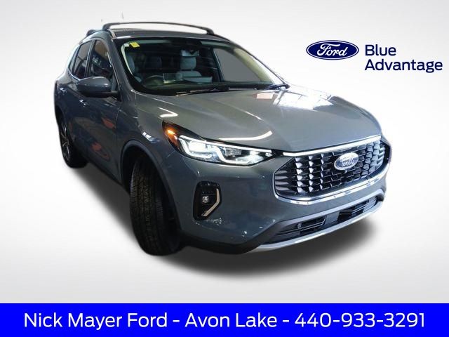 2023 Ford Escape Platinum AWD