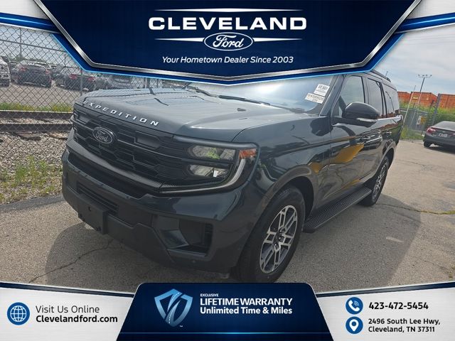 Blue Metallic 2025 Ford Expedition SUV / Crossover 4X2 Automatic