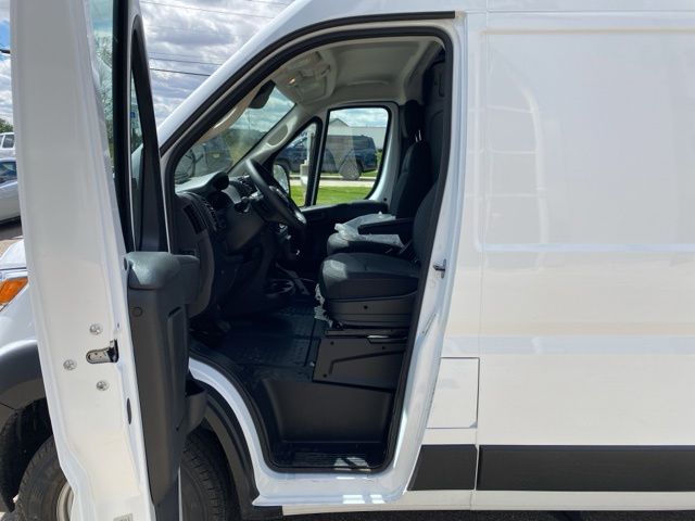 2026 Ram ProMaster 2500 High Roof - Bright White Clearcoat exterior view 11