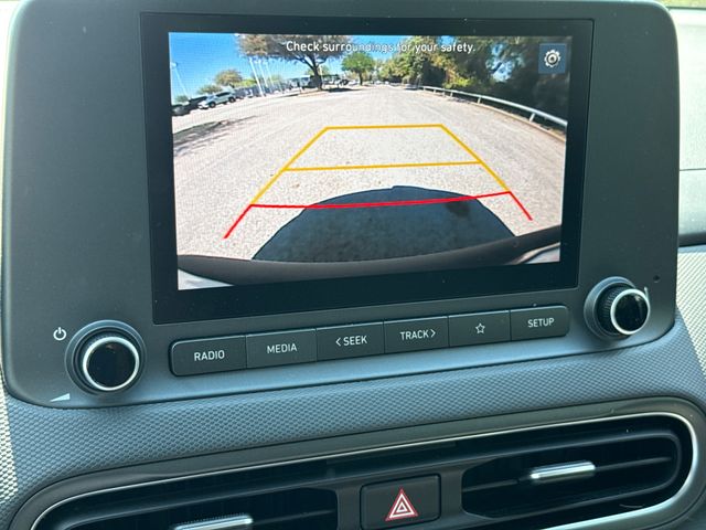 Used 2023 White Hyundai SEL image 23