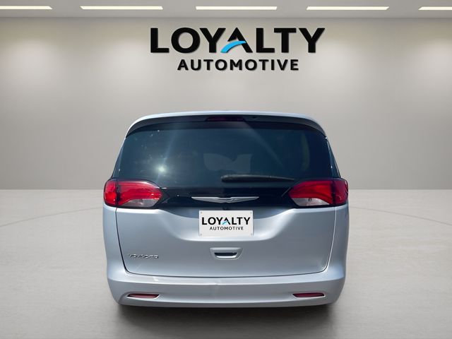 Used 2023 Chrysler Voyager Van