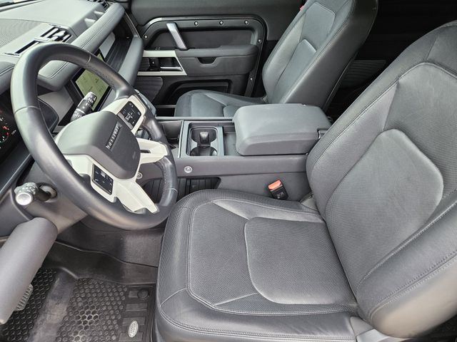 2023 Land Rover Defender thumbnail 13