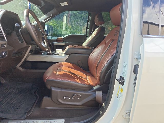 2019 White Platinum Metallic Tri-Coat Ford F-150 King Ranch 4X4 Truck